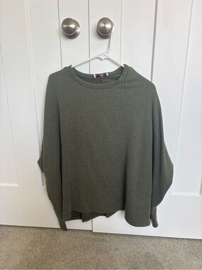 Ribbed Crewneck Sweater in Olive Green